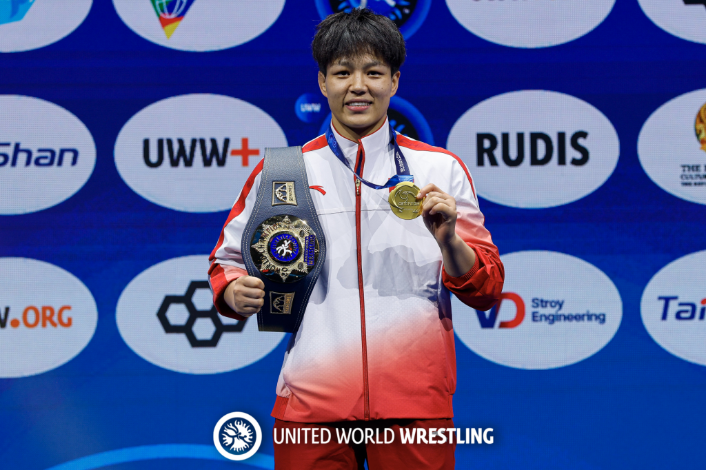 摔跤世锦赛中国队再获两金